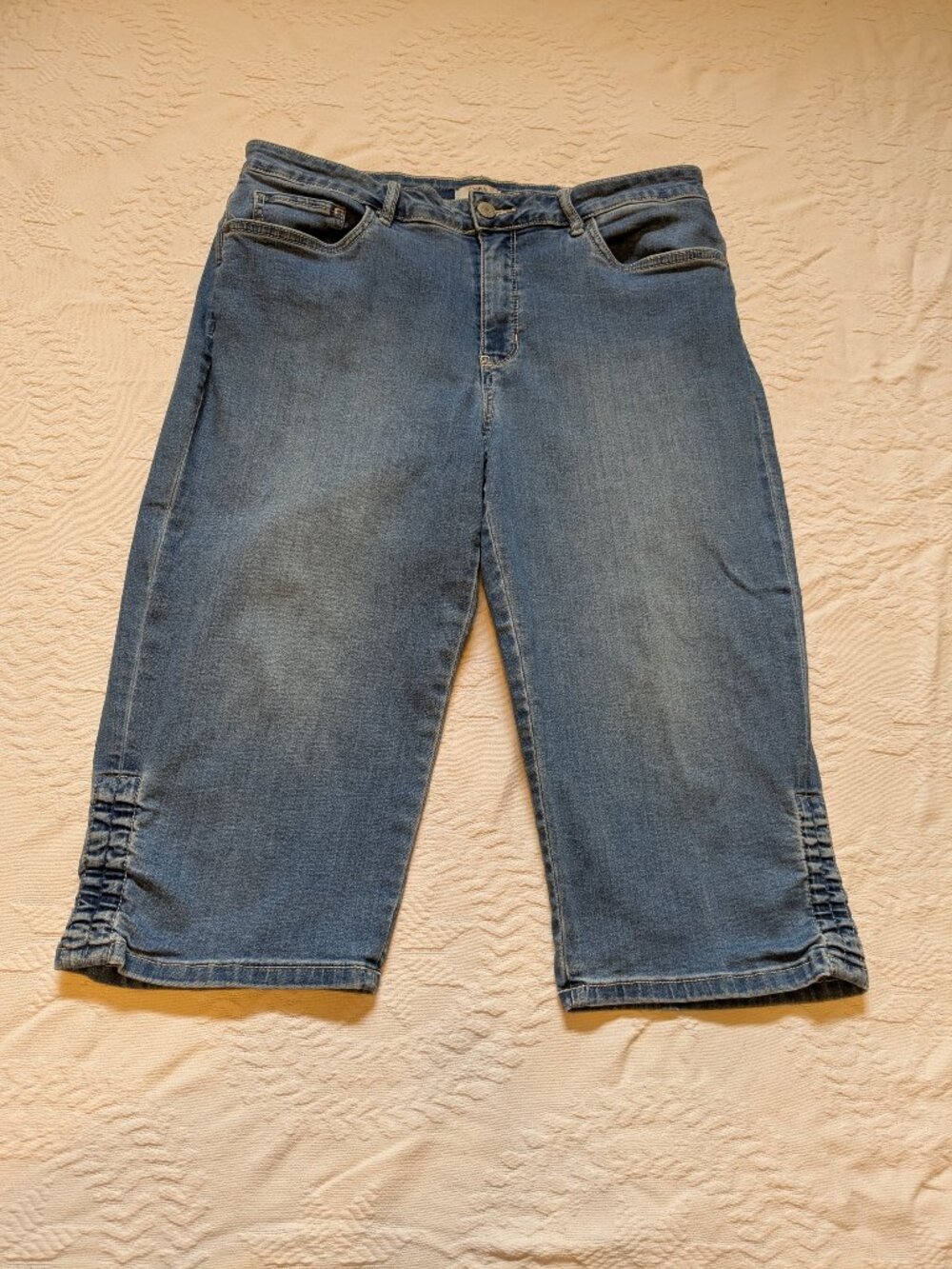 Croft & Barrow Denim Capri Size 14